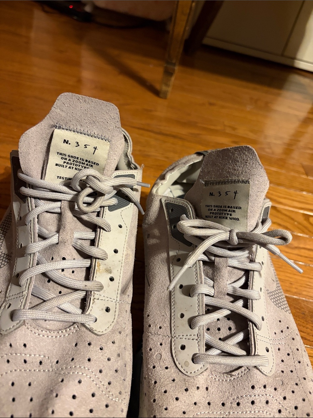 Nike - Picture 2 of 5